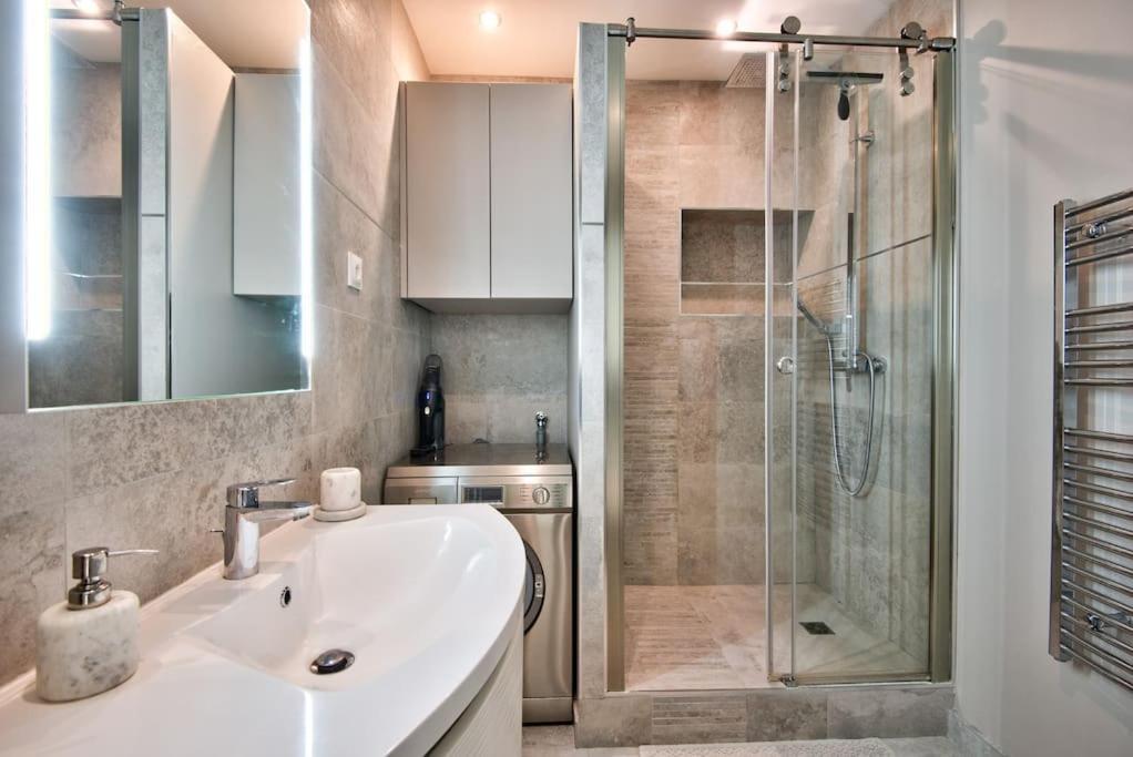 Very Nice 2P With All Comfort, City Center Ac/Wifi Εξωτερικό φωτογραφία